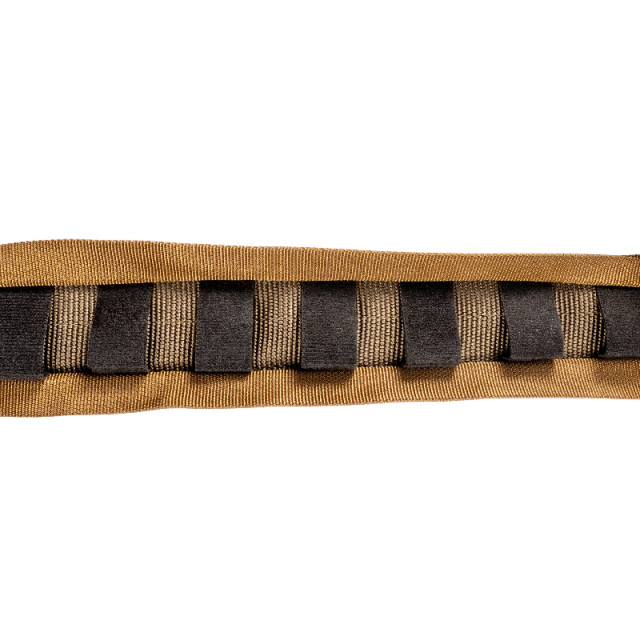 Stachel Coverhalsband